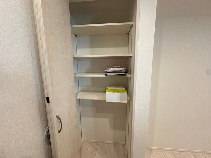 物件内観写真21　(収納)