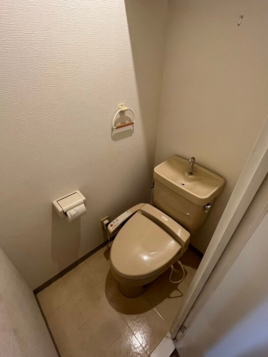 物件内観写真14　(トイレ)