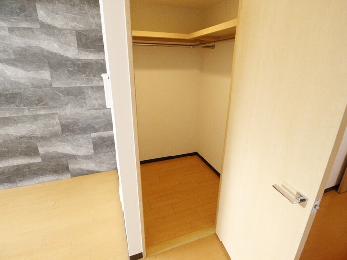 物件内観写真14　(収納)