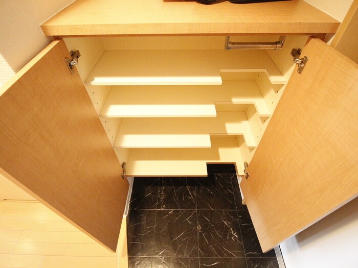 物件内観写真16　(靴箱)