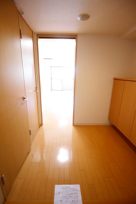 物件内観写真19　(廊下)