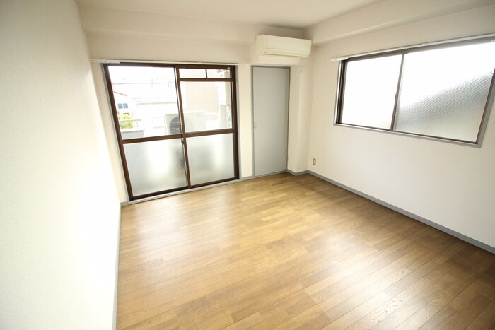 物件内観写真11　(居室)