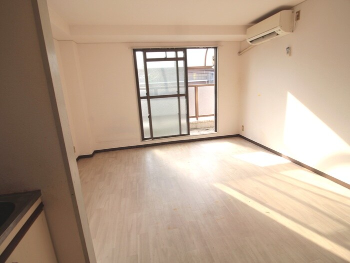 物件内観写真16　(居室)