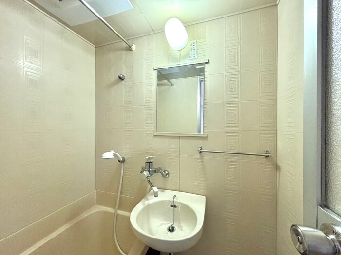 物件内観写真11　(洗面)