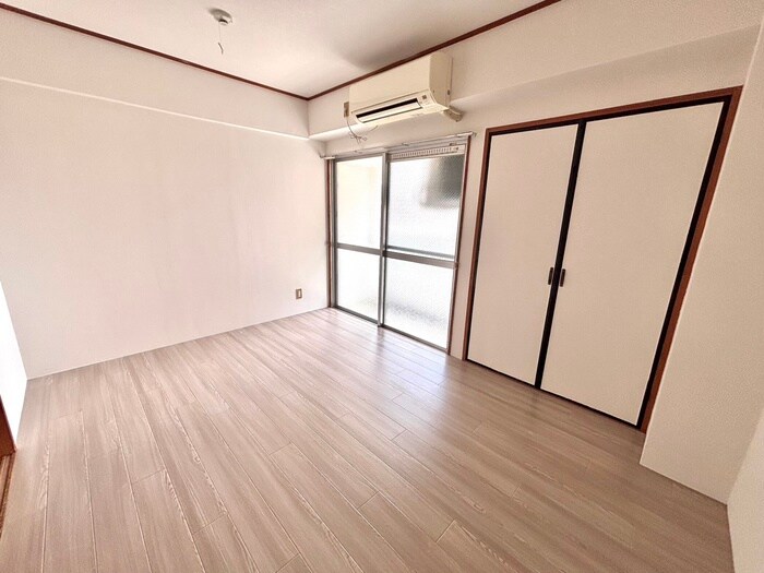 物件内観写真12　(居室)