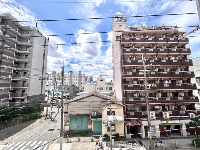 物件内観写真14　(室内からの展望)