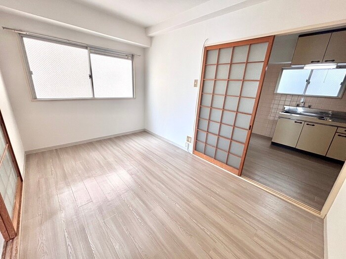 物件内観写真16　(居室)