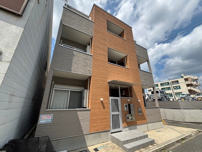 物件外観写真3　(外観写真)