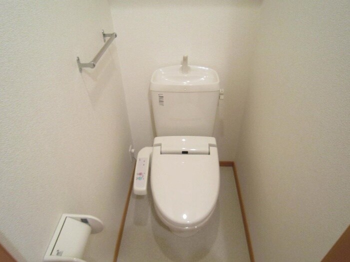 物件内観写真12　(トイレ)