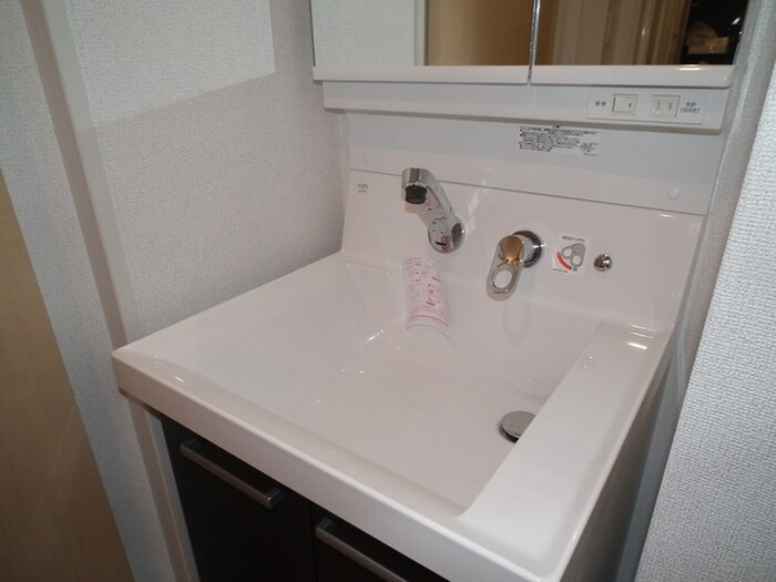 物件内観写真9　(洗面)