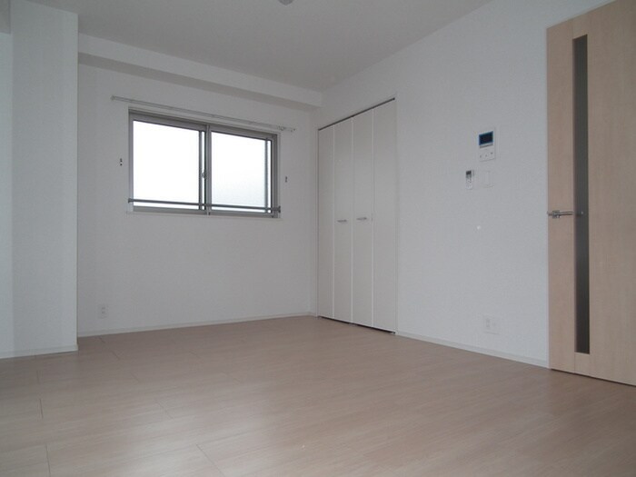 物件内観写真12　(居室)