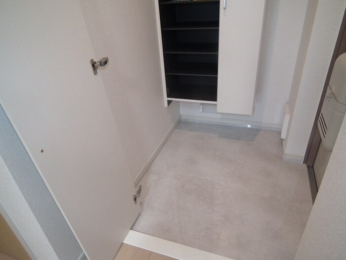 物件内観写真18　(靴箱)