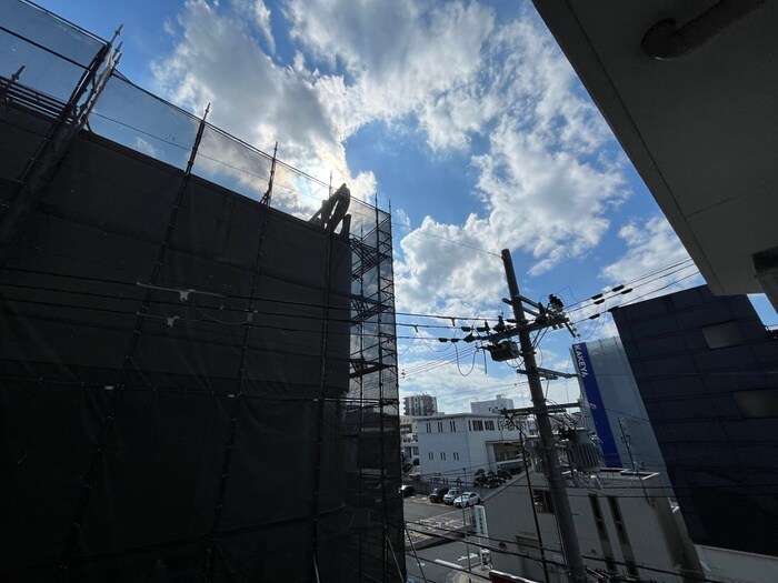 物件内観写真18　(室内からの展望)