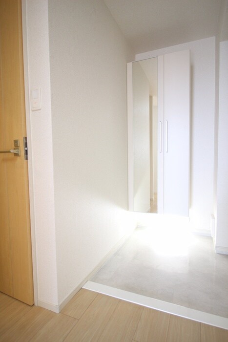 物件内観写真19　(廊下)