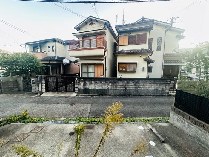 物件内観写真21　(室内からの展望)