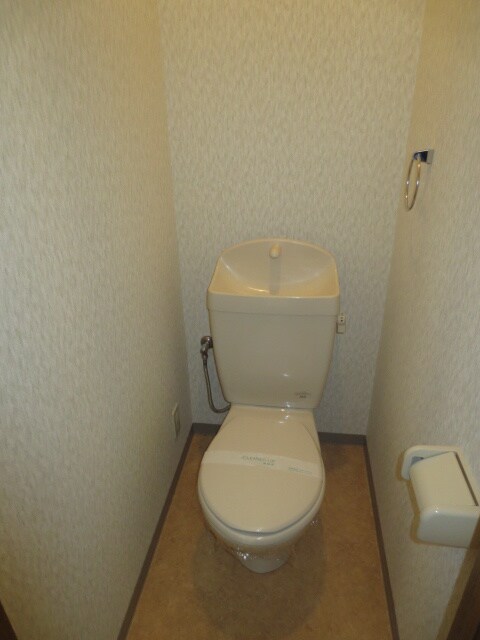 物件内観写真11　(トイレ)