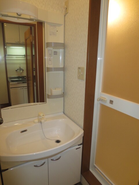 物件内観写真12　(洗面)