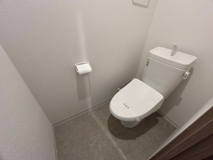 物件内観写真10　(トイレ)