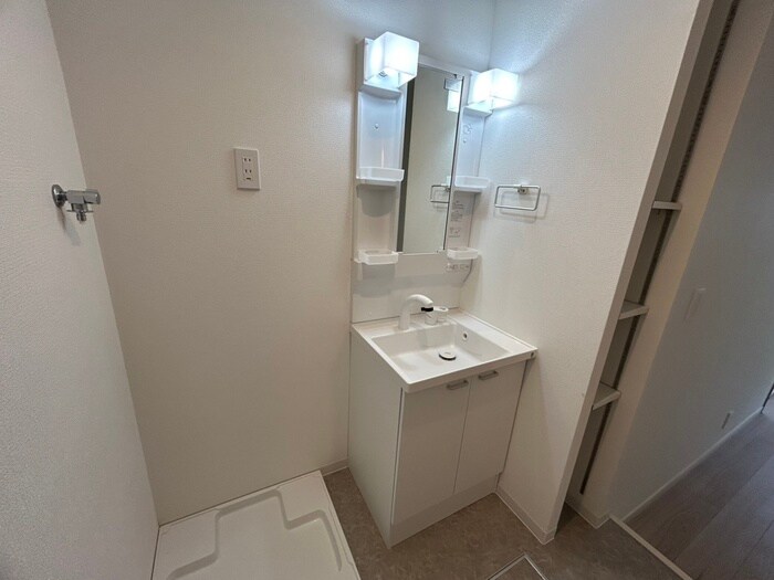 物件内観写真11　(洗面)