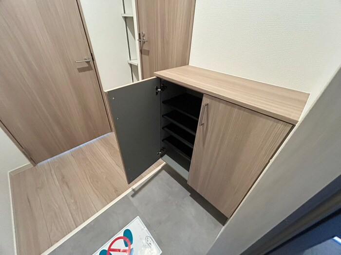 物件内観写真14　(靴箱)
