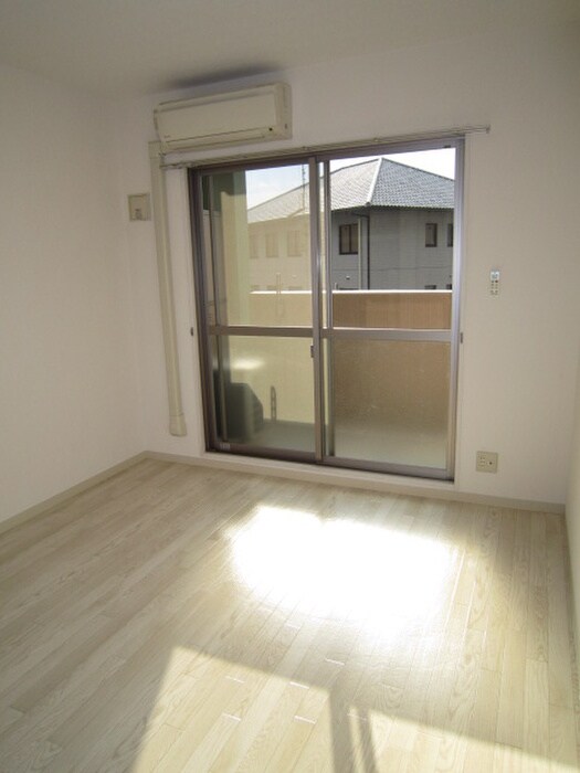 物件内観写真16　(居室)