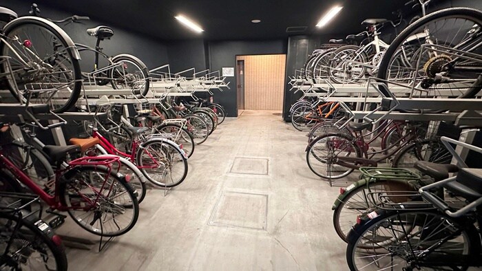 物件外観写真6　(駐輪場)