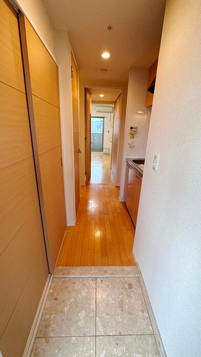 物件内観写真17　(玄関)