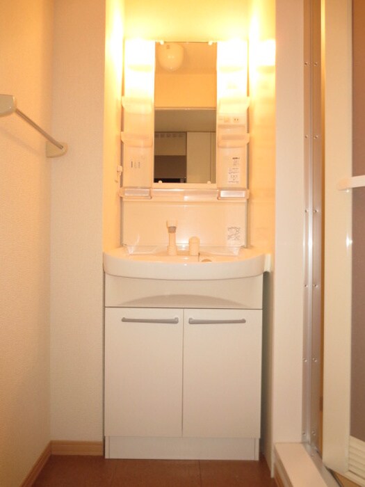 物件内観写真12　(洗面)