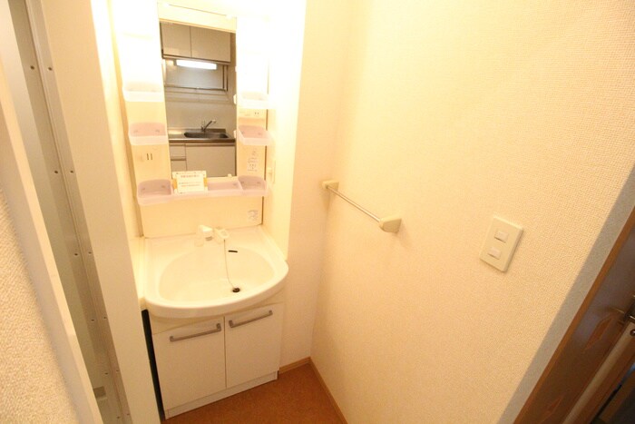 物件内観写真13　(洗面)