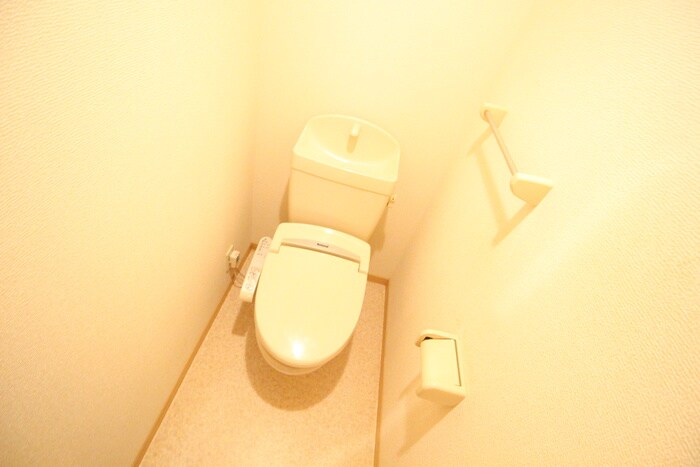 物件内観写真15　(トイレ)