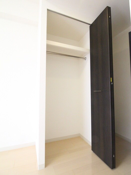 物件内観写真15　(収納)