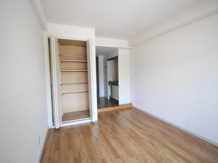 物件内観写真8　(収納)