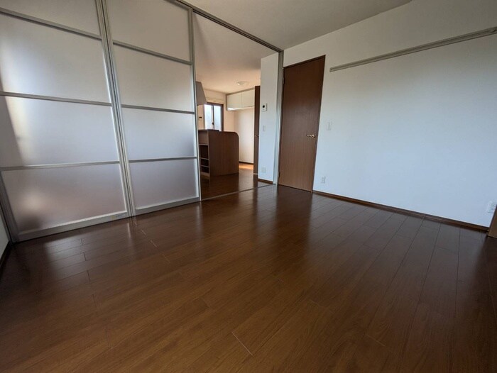 物件内観写真9　(居室)