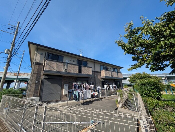 物件外観写真3　(外観写真)