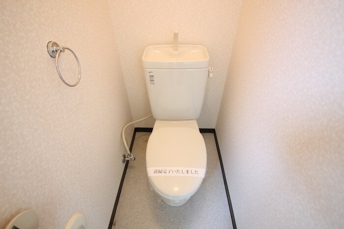 物件内観写真14　(トイレ)