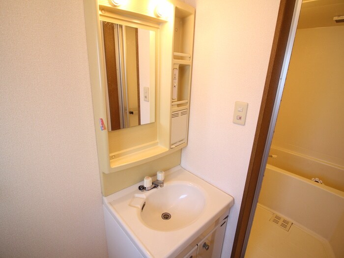 物件内観写真11　(洗面)