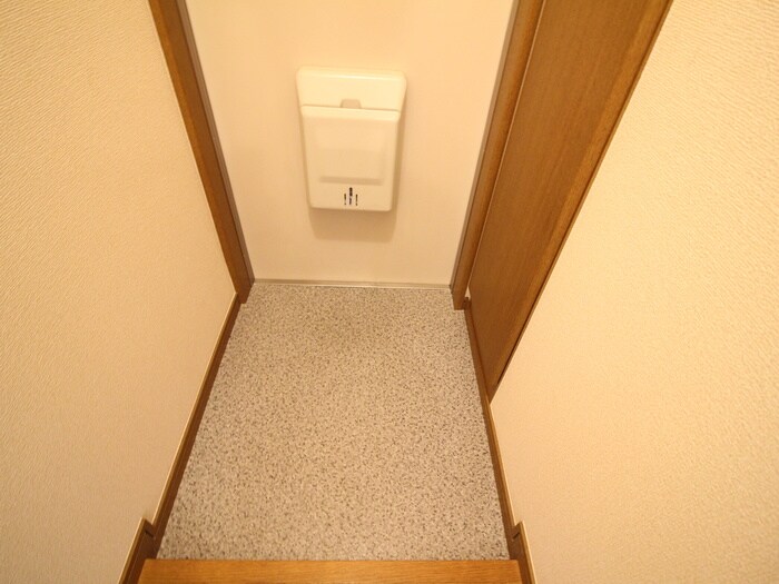 物件内観写真14　(玄関)