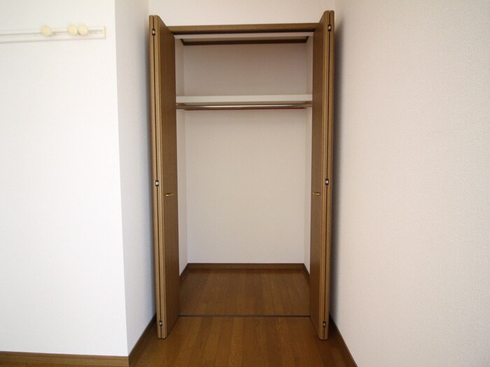 物件内観写真15　(収納)