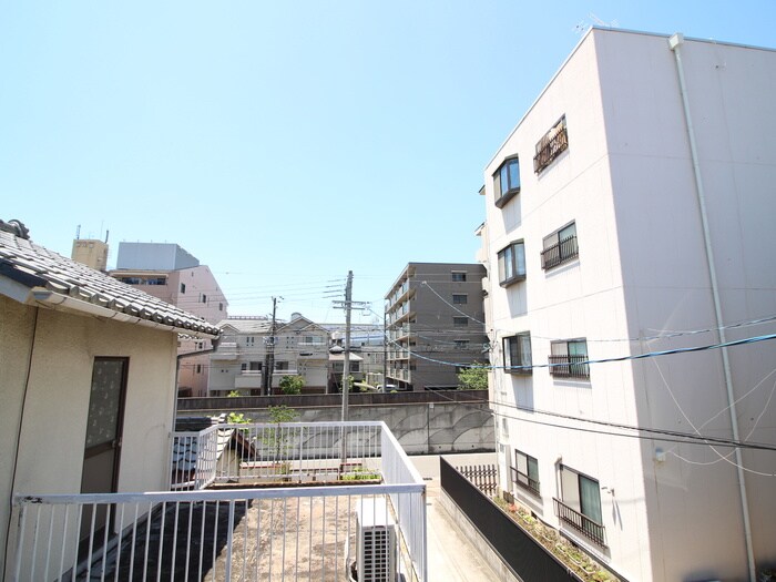 物件内観写真20　(室内からの展望)