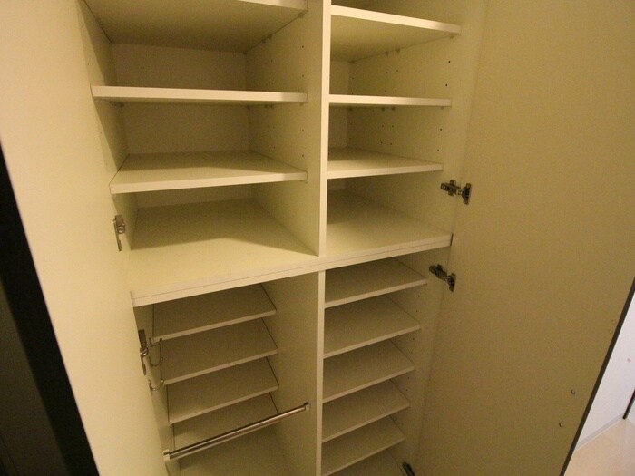 物件内観写真15　(靴箱)