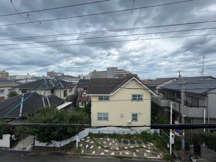 物件内観写真15　(室内からの展望)