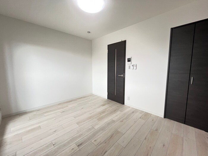 物件内観写真18　(居室)