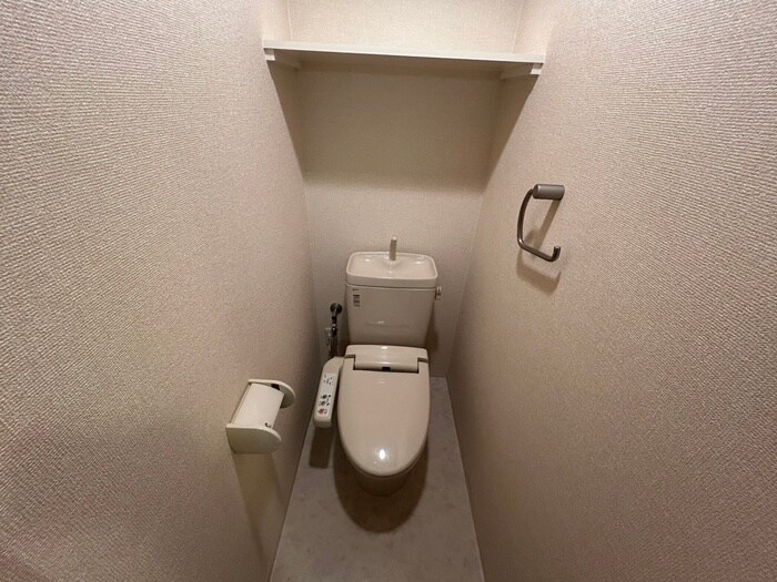 物件内観写真8　(トイレ)