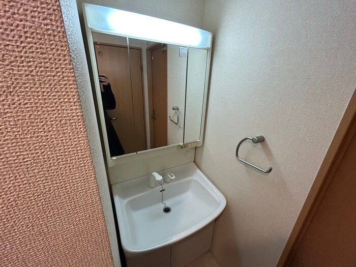 物件内観写真9　(洗面)