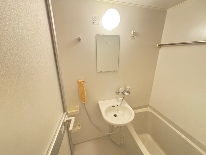 物件内観写真10　(洗面)