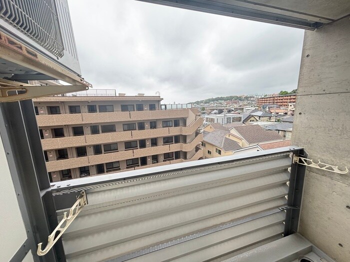 物件内観写真18　(室内からの展望)