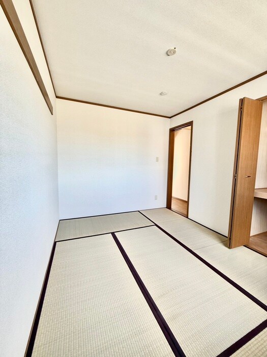 物件内観写真10　(居室)