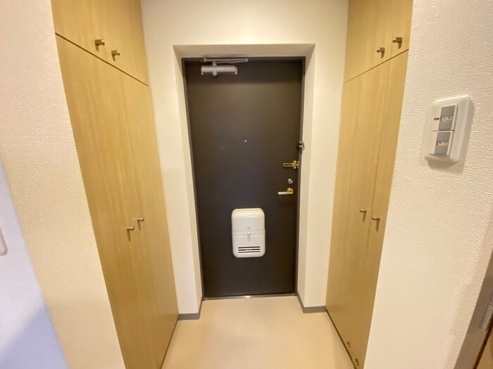 物件内観写真15　(玄関)