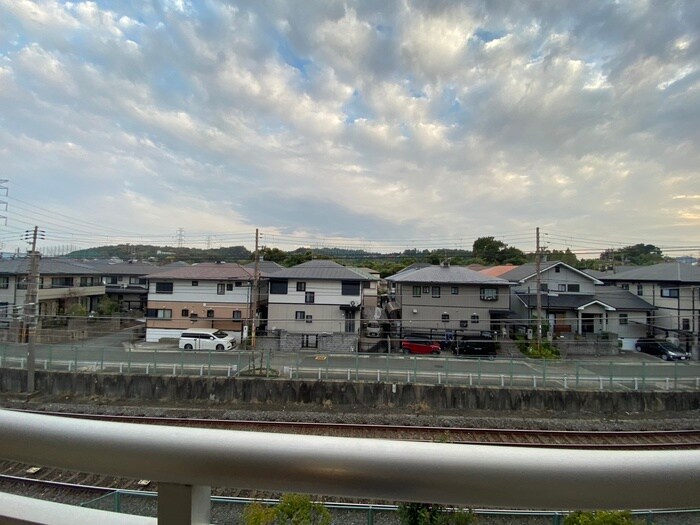 物件内観写真18　(室内からの展望)