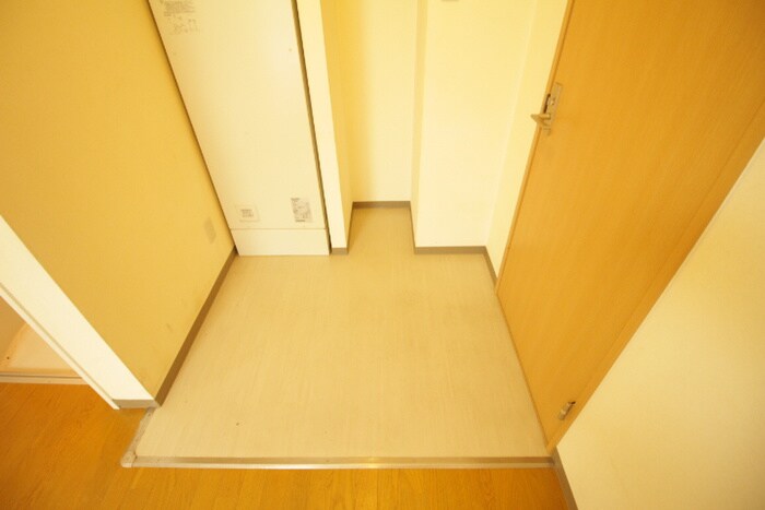 物件内観写真14　(玄関)